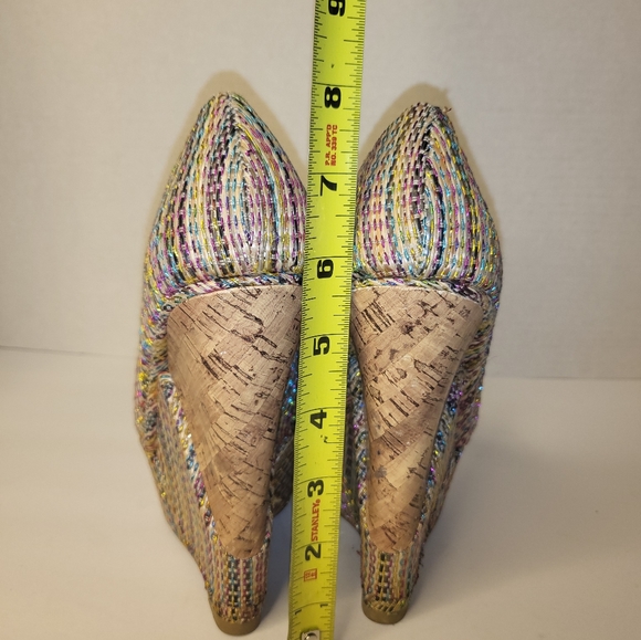 Shoedazzle Multicolored Wedges with Metallic Thread Woven Size 5.5 - Picture 2 of 8